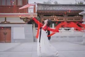 故事：她是有名才女，因庶出被心上人退婚后，挑个寒门秀才做夫君图片
