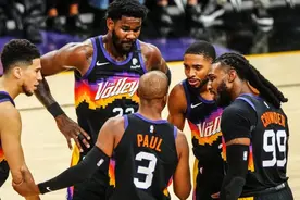 小波特的腰，逃不过保罗的眼睛图片