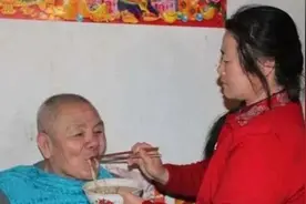 农村老人的养老，顶得上养猪吗？图片
