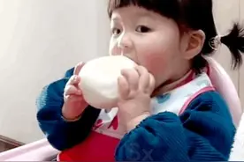 微信聊天表情包｜啃大馒头啦图片