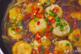 巨下饭的金针菇日本豆腐煲，做法简单软嫩鲜香，比饭店做的都好吃图片