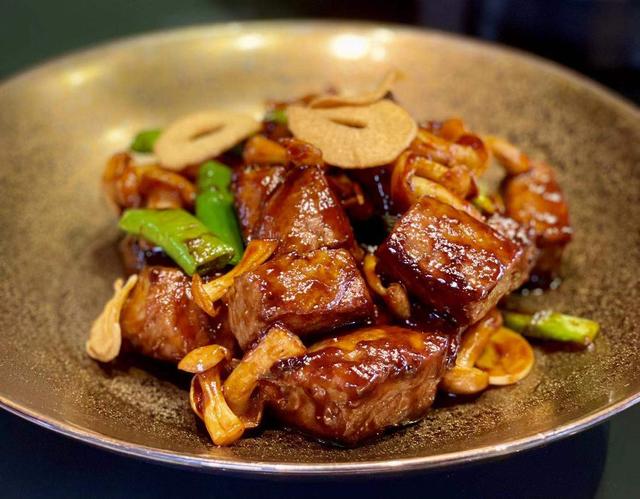 怎么蒸花胶红烧肉 2026年怎么蒸花胶红烧肉窍门