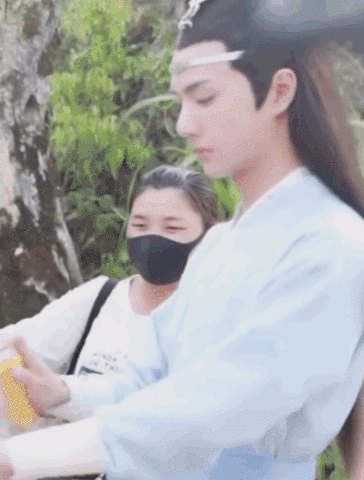 夏季怎样才能白到发光呢