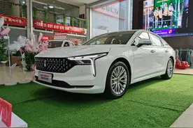 全面进化！体验全新奔腾B70图片