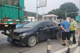 邢临高速南和收费站：耐心调解矛盾，保障站口畅通图片