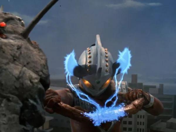 泰罗奥特曼技能大全（外挂道具武器）