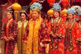 贾政和秦业，贾蓉和赖尚荣同为五品，差距为啥这样大呢？图片