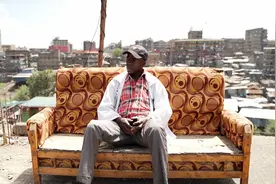 非洲贫民窟里的包租公，自己盖了30间房，每月派黑帮收租，纪录片图片