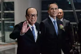 商界驰骋的大佬也有部难念的育儿经：李嘉诚没少给李泽楷做接盘侠图片