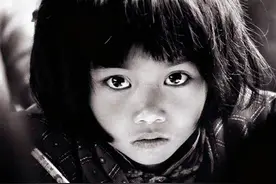 1991年那个希望工程的“大眼睛女孩”，如今过得如何？图片