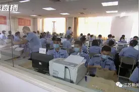 现场直击！江苏173万余份高考答卷是这么评阅出来的！图片