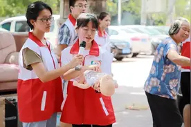 云霄启动“三留守”人员关爱服务项目图片