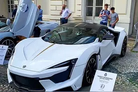 价值上亿的莱肯 Hypersport 超跑球限量7台的莱肯跑车图片