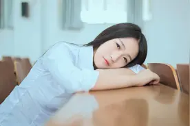 有一个追女生的秘招：通过“潜意识”，影响女生的行为图片