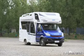 打破常规 亚特尊领S2房车图片