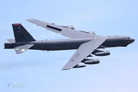 美军核轰战巡，亚太显摆肌肉，日本上蹿下跳，战机护航，狼子野心图片