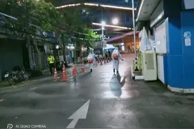 曼谷乍都乍市场连夜加强防疫措施 为周末营业做准备图片