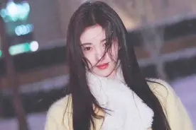 鞠婧祎元宵节微博送祝福，身穿鹅黄色毛衣，满满的温柔气质图片