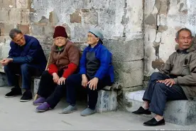 农村人们生活条件好了，老汉却说：还有4件事令人害怕！所指何事图片