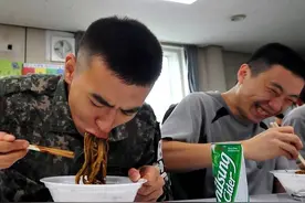 韩国军人抱怨隔离伙食太差，重视装备轻蔑体能，理由更是很奇葩图片