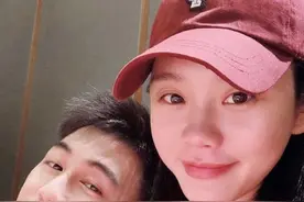 奚梦瑶儿子正面照曝光！长相像爸身高随妈，腿比同龄孩子长好多图片