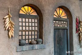 “门对窗人遭殃，门对门必伤人”，有何道理？准备盖房的注意了图片