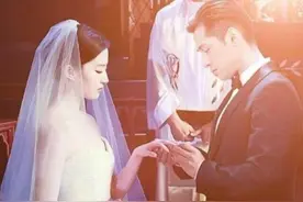 胡歌刘亦菲已领证结婚？CP粉晒出证据，这一切真的只是巧合？图片