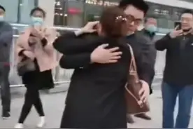 4个孩子错换5年，知情后养父母违心当亲生的养，你还在喊许敏学吗图片