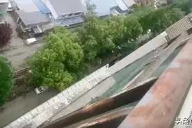 超赞！家中阳台护栏玻璃破裂，成都一业主这样做....图片