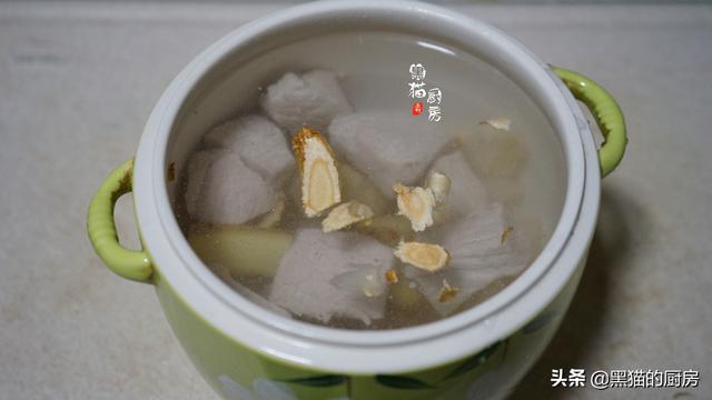 花胶西洋参排骨汤的做法与功效 2026年花胶炖西洋参功效和作用