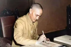 蒋介石要陈诚快速离婚，陈诚请大舅子喝酒，一小时拿到离婚协议书图片