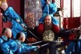 鳌拜手握40万大军, 为何宁死也不推翻康熙? 你看康熙背后是谁图片