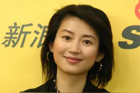 王小丫的婚姻罗曼史：离婚后，前夫吕成功仍送她一束郁金香图片