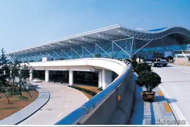 宁波栎社机场停车场的收费标准以及停车省钱攻略来咯图片