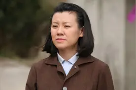 20岁搭档张国荣，26岁得影后，现在却连配角奖都拿不到？图片