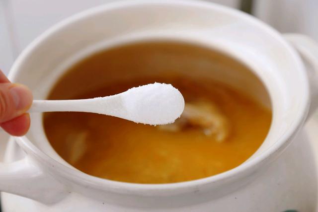 花胶鸡汤喉咙痛 2026年花胶鸡汤喉咙痛能喝吗