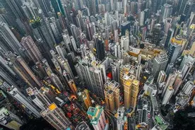 香港最高的几幢摩天住宅楼，其中两幢高达93层，看得有恐高症了图片