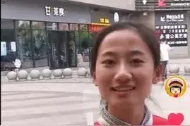 村花大赛冠军为什么直播从不化妆？网友：原因戳中泪点图片