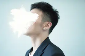 skr狠人！史上最短的一首歌，李荣浩的《贝贝》，笑哭了！视频封面