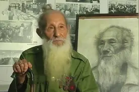 百岁老人误食老鼠药险些丧命，爬出棺材后，靠捡垃圾成为艺术家图片