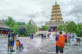 大慈恩寺是唐长安城内最著名、最宏丽的佛寺，为李唐皇室敕令修建图片