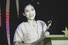 17年坚持，刘诗雯太不甘心！留下2大终生遗憾：混双丢金+无缘单打图片