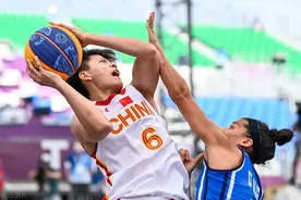 全运三人女篮-万济圆9+4杨舒予4分 奥运联合队击败浙江迎开门红图片