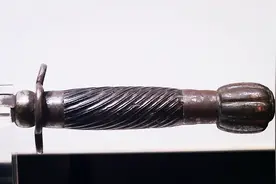 李纲锏：悲情猛将留下千年遗产，十八般兵器里，为何它最特别？图片