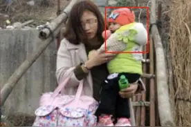 儿媳每周末带2娃回农村看父母，邻居夸赞孝顺，老人：求你别来了图片