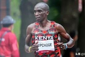基普乔格绝对优势卫冕马拉松冠军，杨绍辉第19创中国历史最佳图片