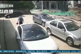好一个“内行看门道”电梯装修工假借工作偷配件获利图片