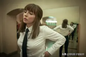 女版猫鼠游戏，变态杀手和中年大妈的相爱相杀图片