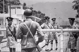 1949年解放军收回香港在即，毛主席为何紧急叫停？事后才知真高明图片