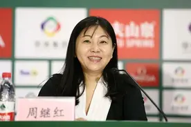 把郭晶晶送上裁判席，培养出全红婵的周继红，到底是什么来头图片